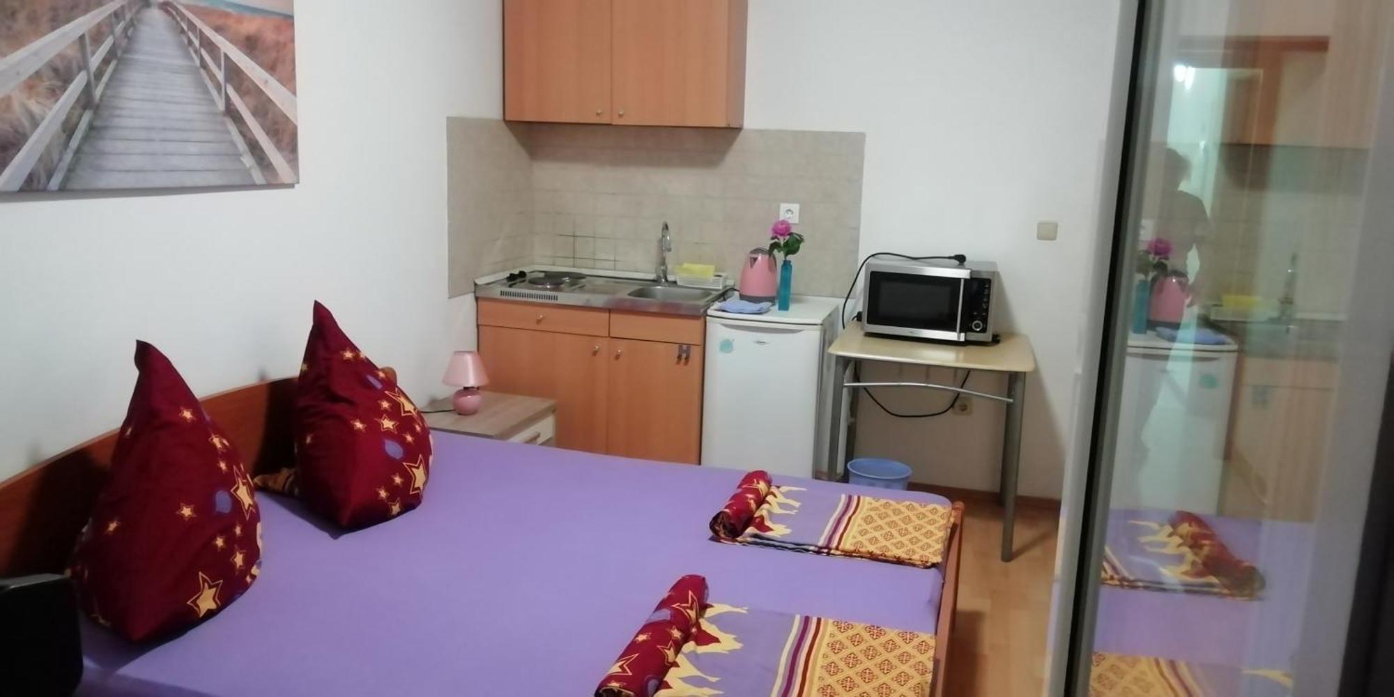 Apartmani Kod Rade Pakoštane Eksteriør billede